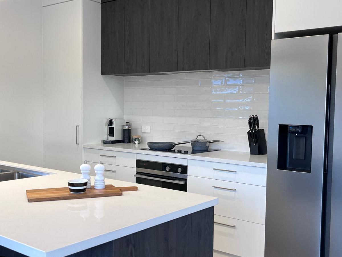 Luxury Villa, Central, Golf And Cafes - By Kosh Bnb Hamilton Exterior foto