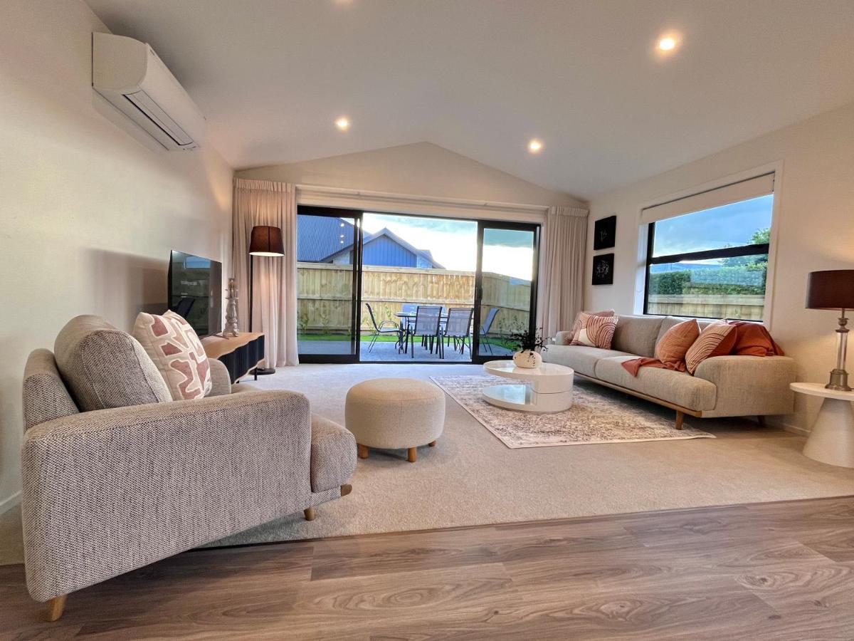 Luxury Villa, Central, Golf And Cafes - By Kosh Bnb Hamilton Exterior foto